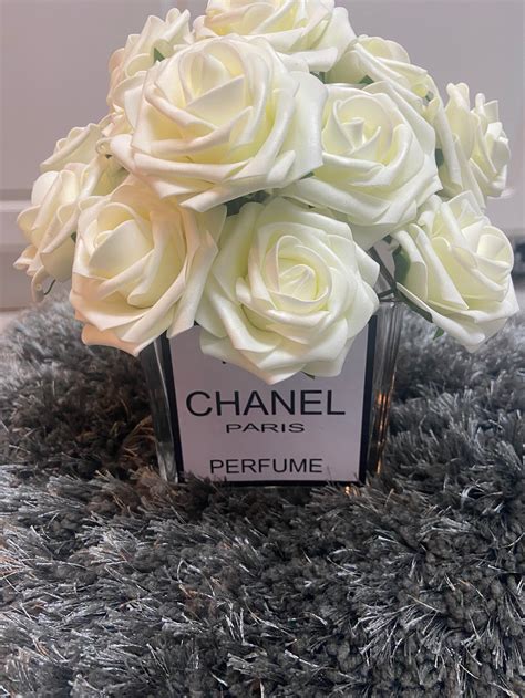 chanel camelia creme|chanel vase with flowers.